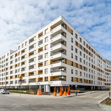 M&R Apartament: Premium Airport Stay with Self Check-In Warsaw Exterior photo