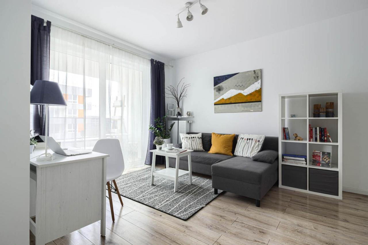 M&r Apartament: Premium Airport With Self Check-in * Warsaw