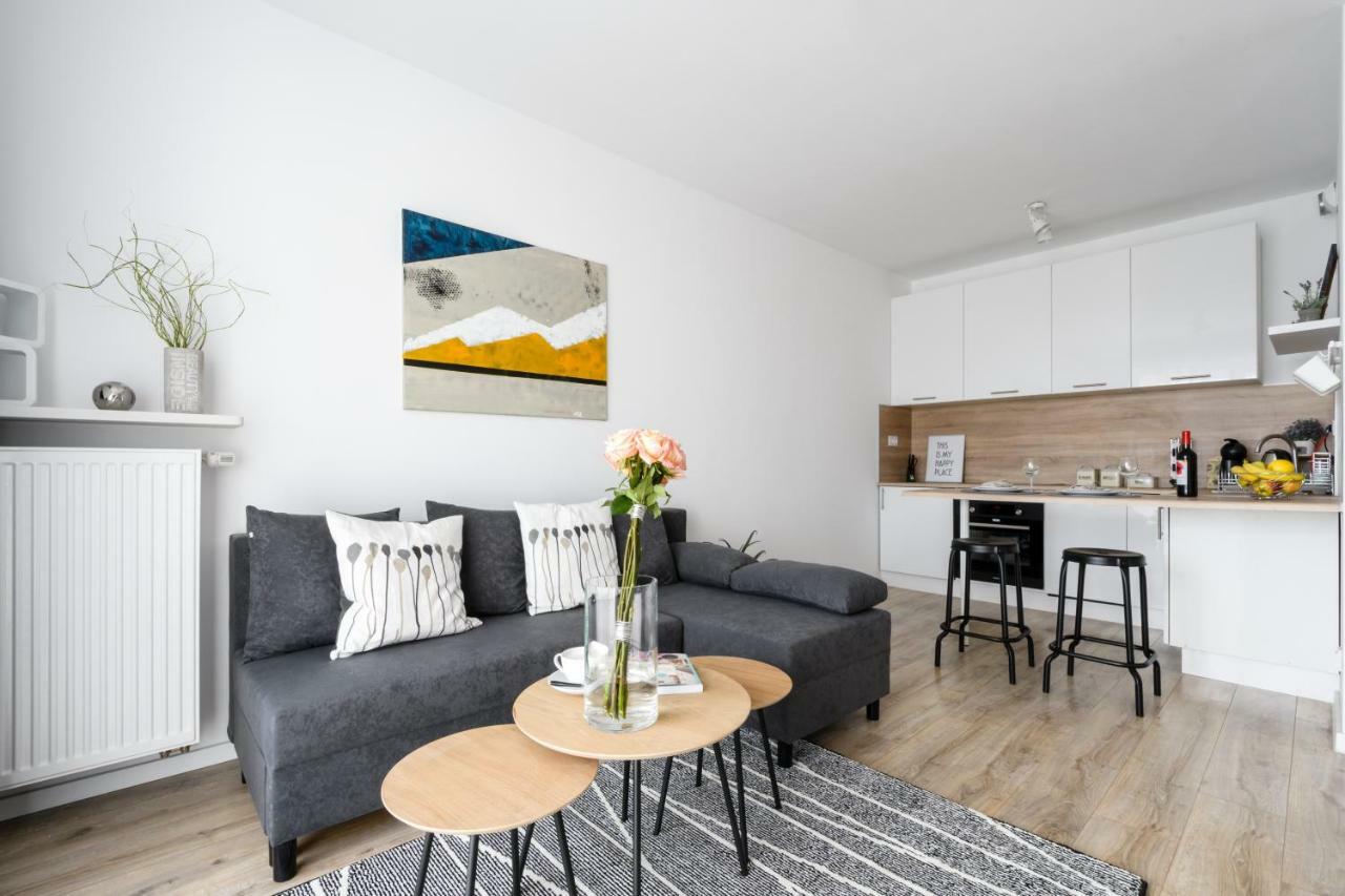 Apartment M&r Apartament: Premium Airport With Self Check-in Warsaw